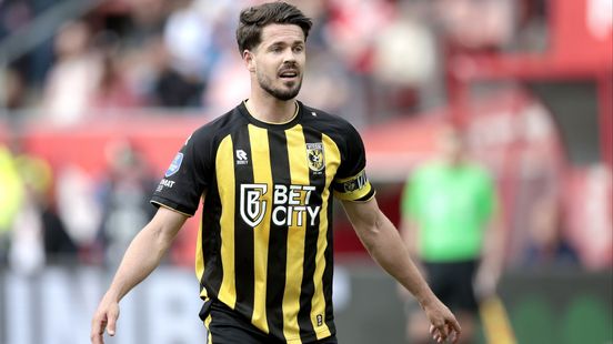 Van Ginkel stopt • Martens en Eggens in basis