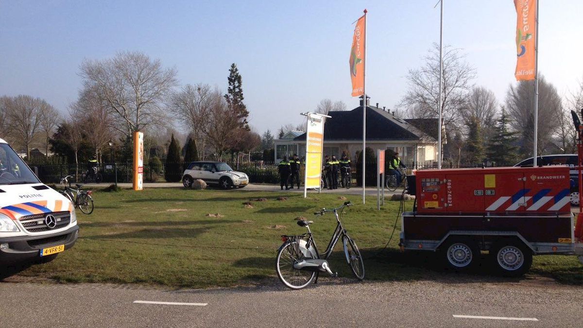 Grote controle-actie op recreatiepark aan de IJssel bij Terwolde