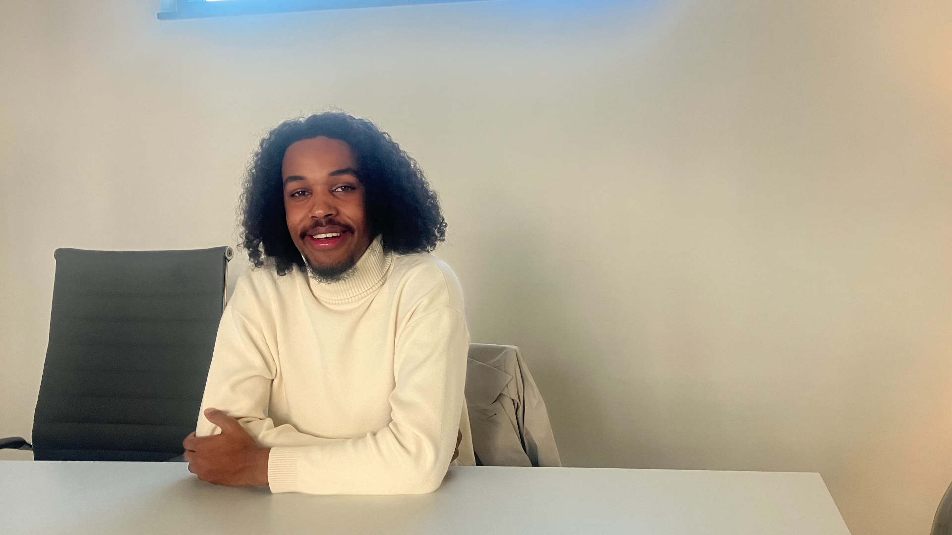 Vince Aron is trots op zijn Surinaamse achtergrond.