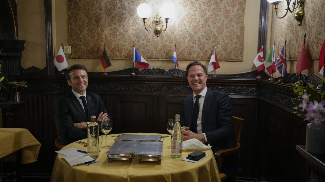 Mark Rutte en de Franse president Emmanuel Macron in De Poentjak