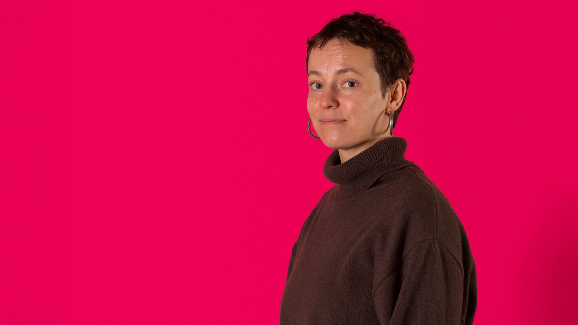 Basia werkt als eindredacteur en verdient een doorsnee salaris, dat maakt het vinden van een eigen huis niet makkelijker.