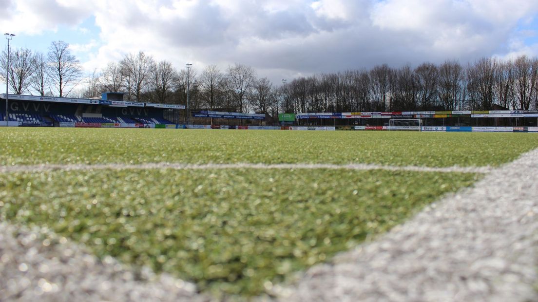 Sportpark Panhuis, met 4.000 fans uitverkocht voor PSV