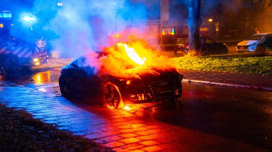 Autobranden in regio • slippartij op de weg
