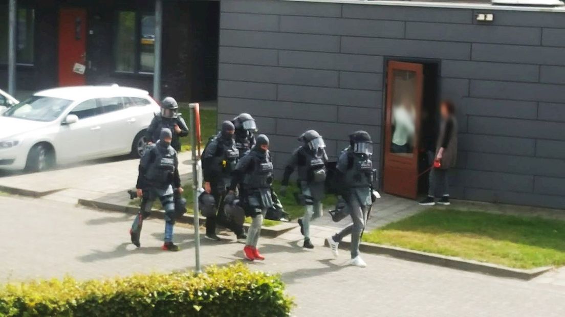 Inval politie in Assen