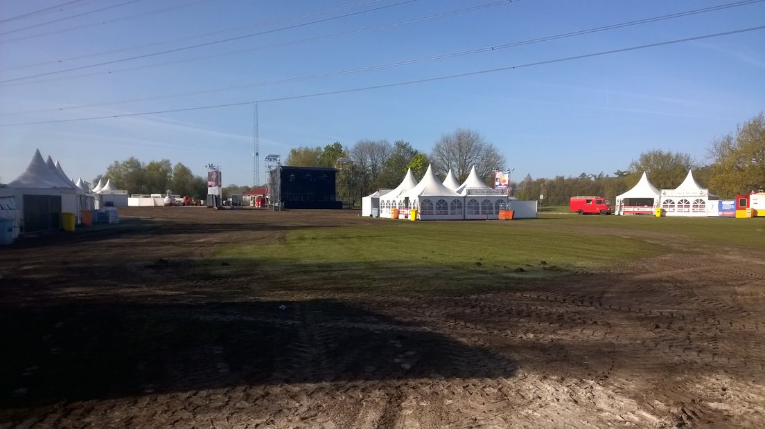 Het festivalterrein in Assen is er klaar voor (Rechten: Frits Emmelkamp / RTV Drenthe)