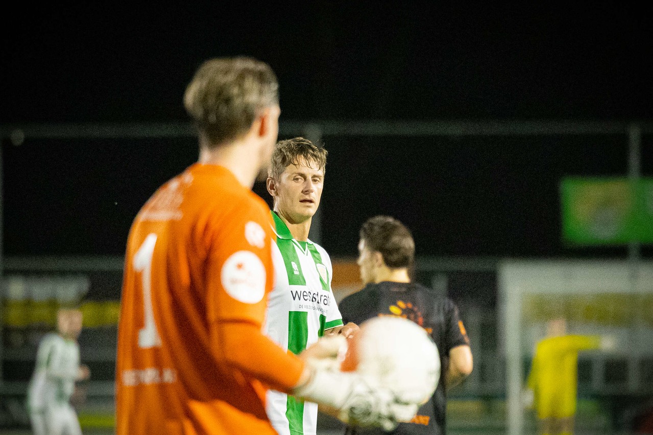 De aanvaller tijdens het bekerduel met Achilles Veen, waarin hij zijn rentree maakte.