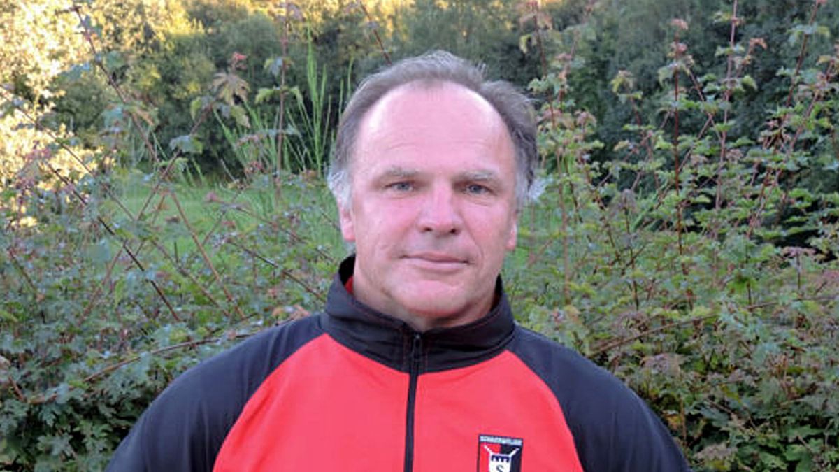 Peter Jonker coach van hockeymannen Voordaan