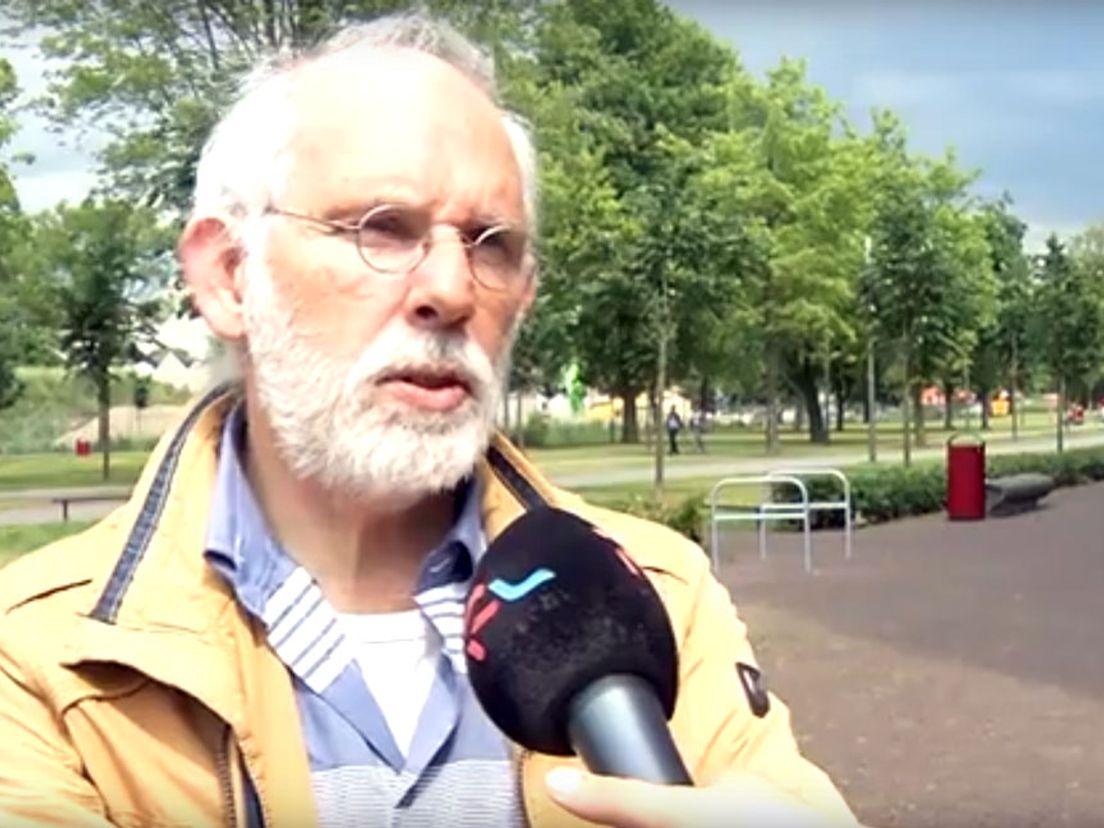 Fokko van der Straaten kreeg een granaat tegen zijn benen (Still: RTV Dordrecht)