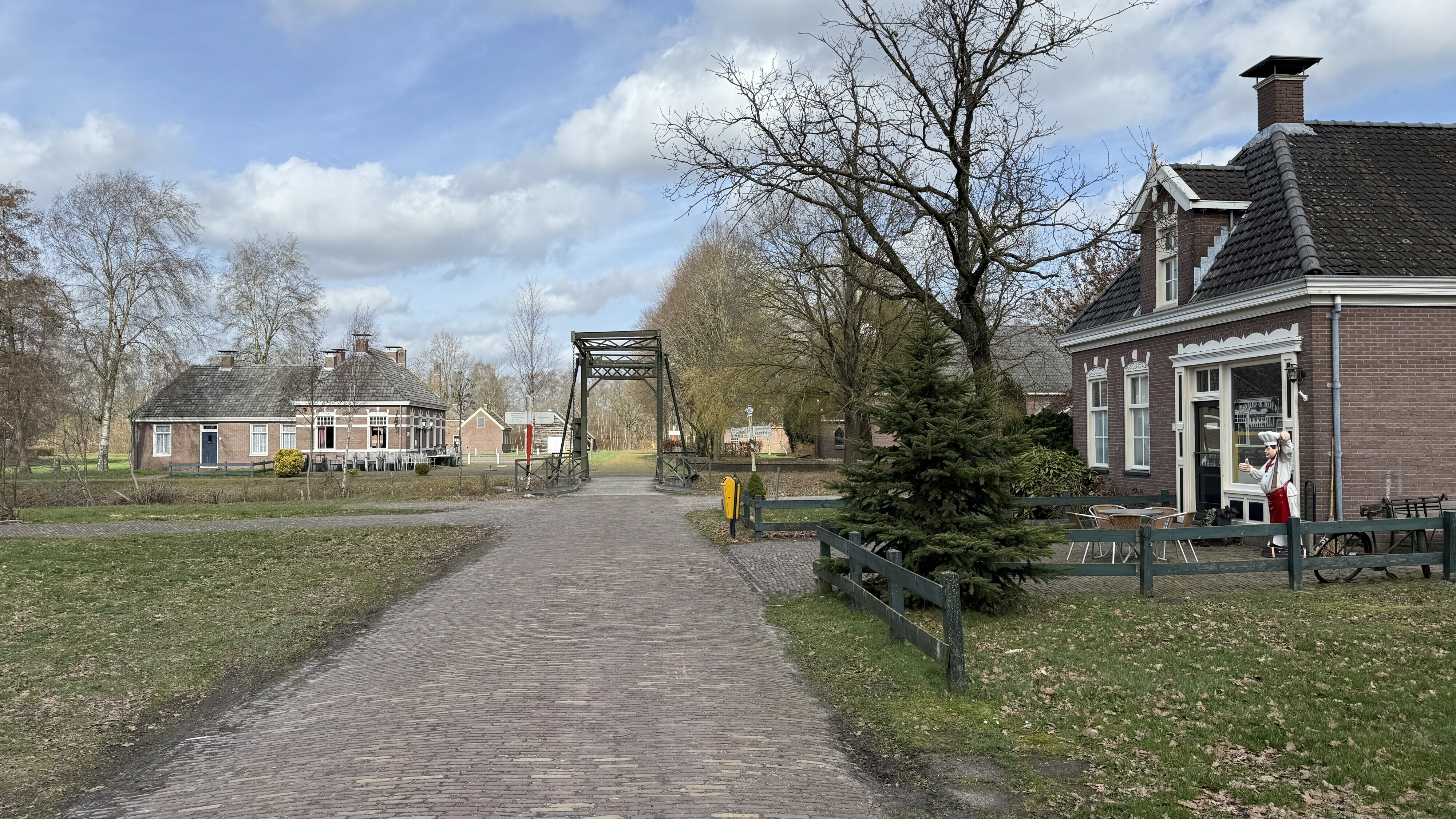Nieuwe eigenaar Veenpark wil openluchtmuseum weer openen