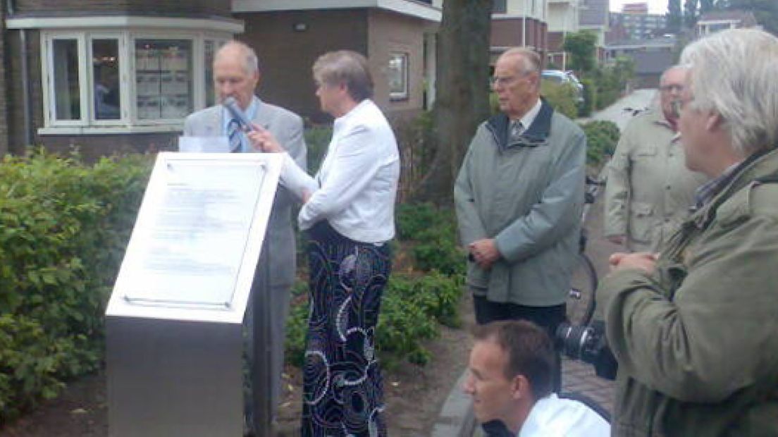 Plaquette voor hulp in hongerwinter