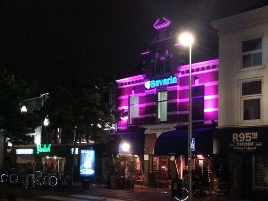 Café van Henk Westbroek verkocht: 'Het is mooi geweest. We zijn dicht'