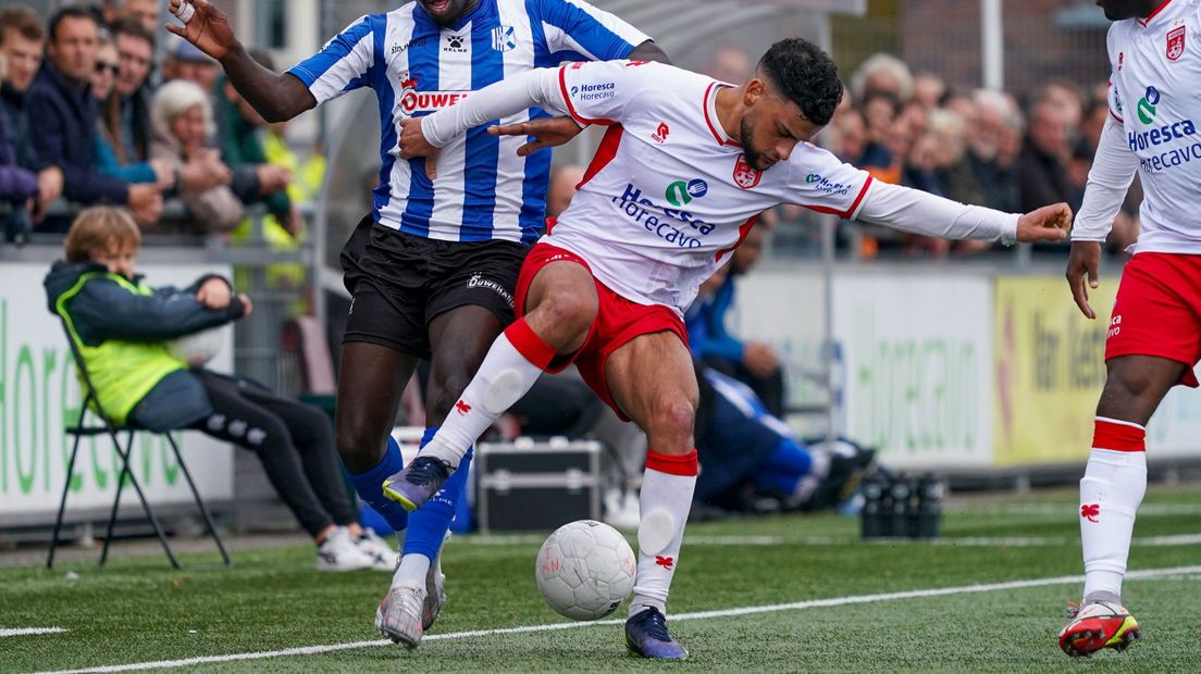 Sabir Acheffay in actie voor Noordwijk