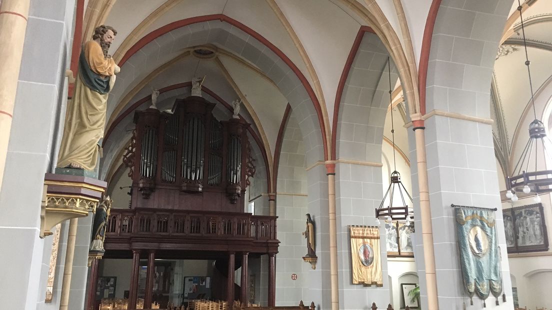 De bijzondere middeleeuwse toren van de Sint Jan in Zutphen wordt binnenkort toegankelijk gemaakt voor publiek. Dankzij subsidie van onder meer de gemeente en ook de provincie wordt de monumentale kerk gerestaureerd en krijgt de toren een uitgebreide opknapbeurt.