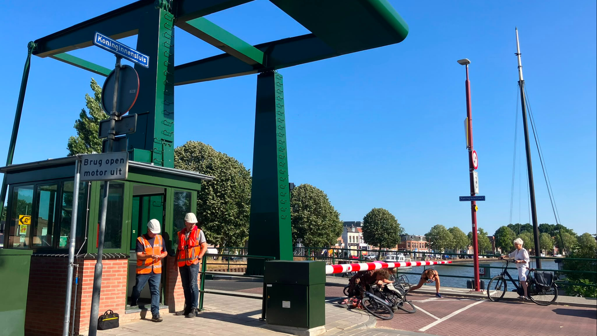 Extra brug nog geen dag weg en meteen twee storingen in Vreeswijk