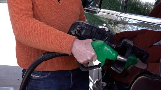 Automobilisten bezorgd om stijgende brandstofprijzen na aanval op Iran