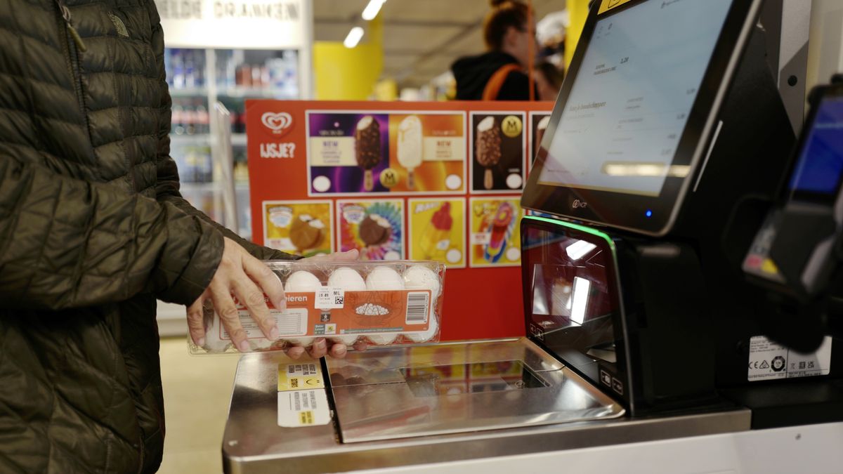 Bert Andriessen steelt jarenlang undercover uit supermarkten: 'Pakkans kleiner door zelfscan'