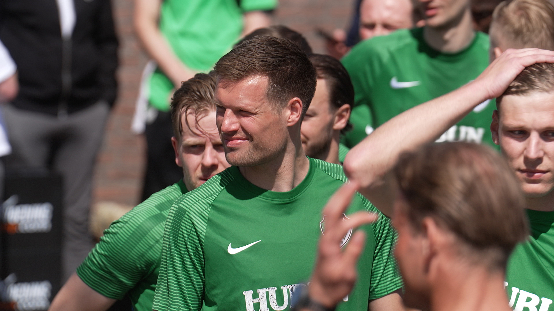 Jeffrey van den Dikkenberg ruilt groen in voor rood, maar op welk niveau? 'Billenknijpen'