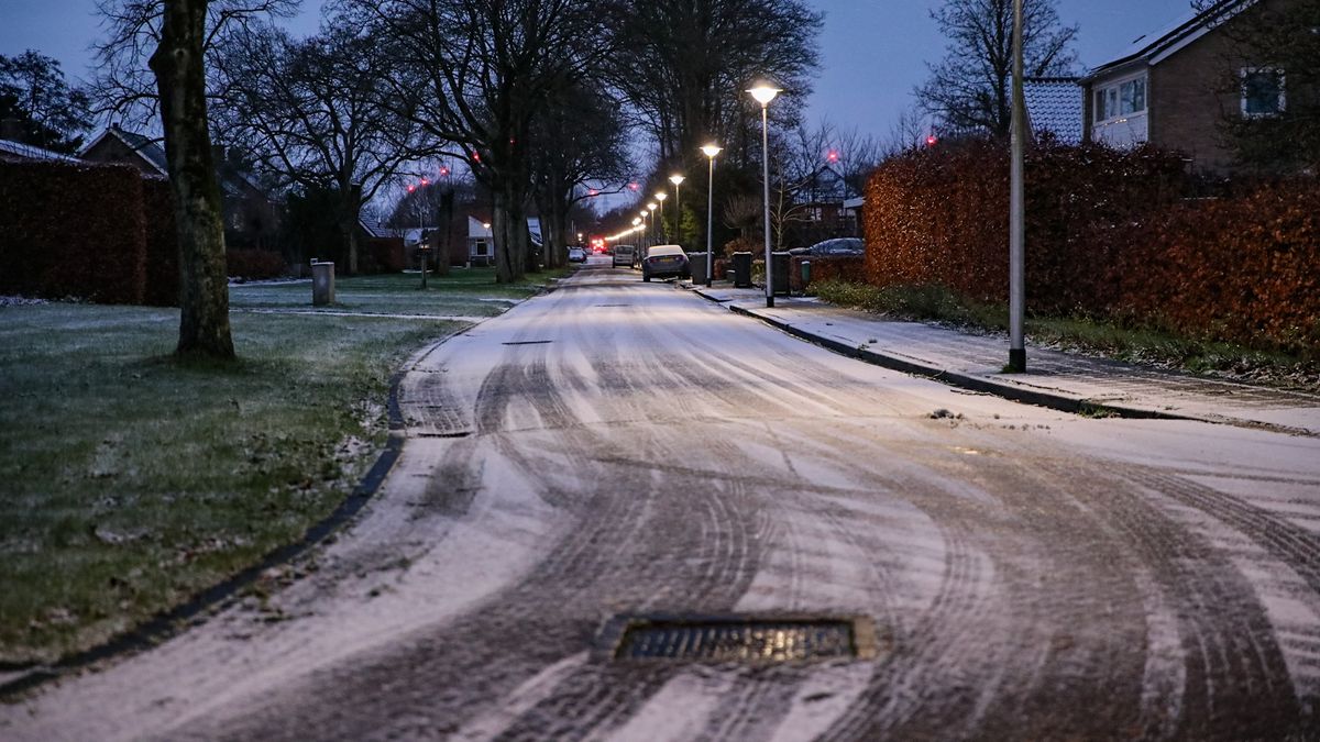 Vrijdagavond en zondag code geel voor gladheid en 'beperkt zicht