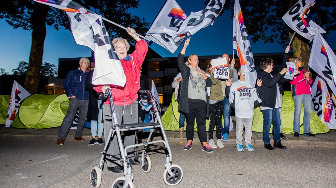 Demonstraties voor de deur van De Schutse hadden effect.