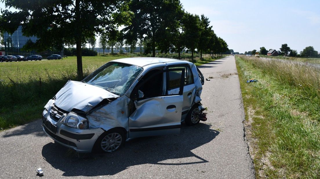 Bij een ongeluk in Hulst is één van de bestuurders doorgereden.