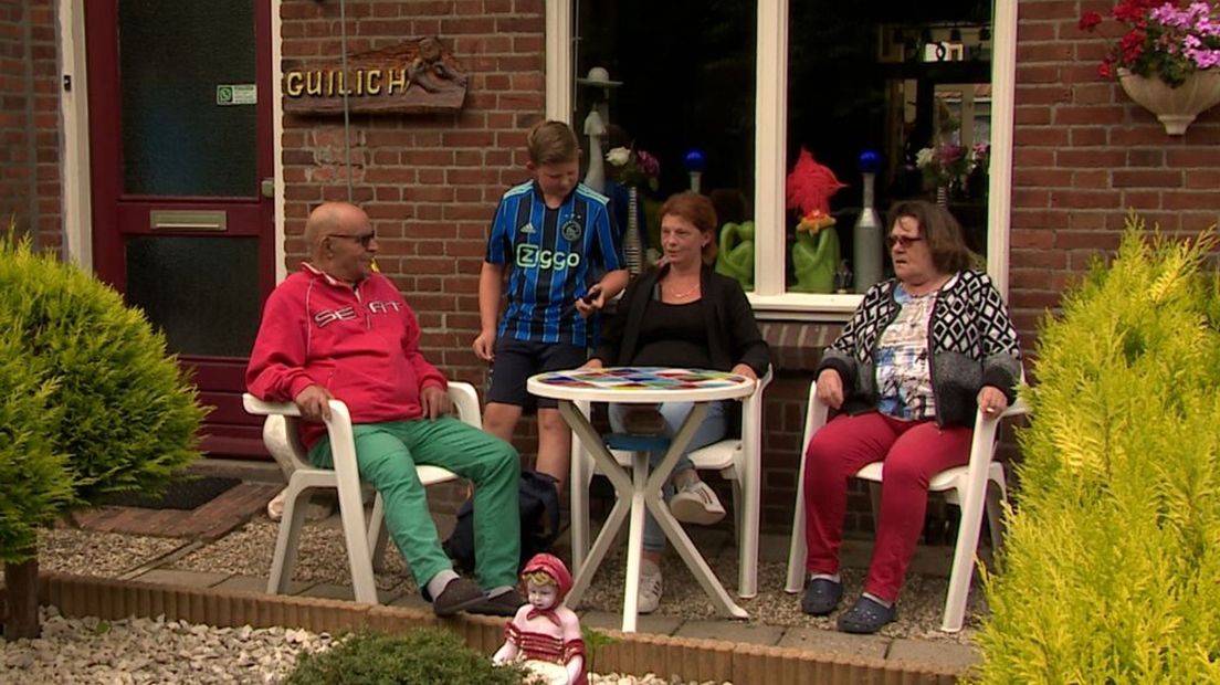 Omwonenden van het azc in Harderwijk balen van de overlast door asielzoekers.