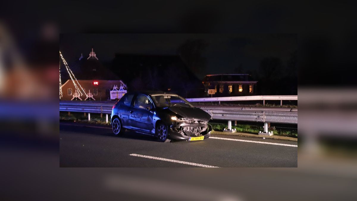 Auto komt in vangrail terecht tussen Sumar en Nijega