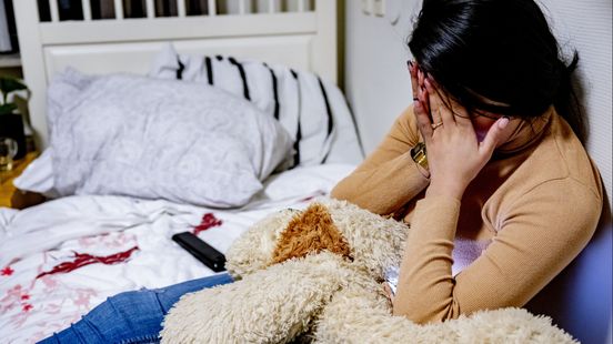 Lisa (14) durft niet meer naar school: 'Voelt als afgepakte kansen' Home