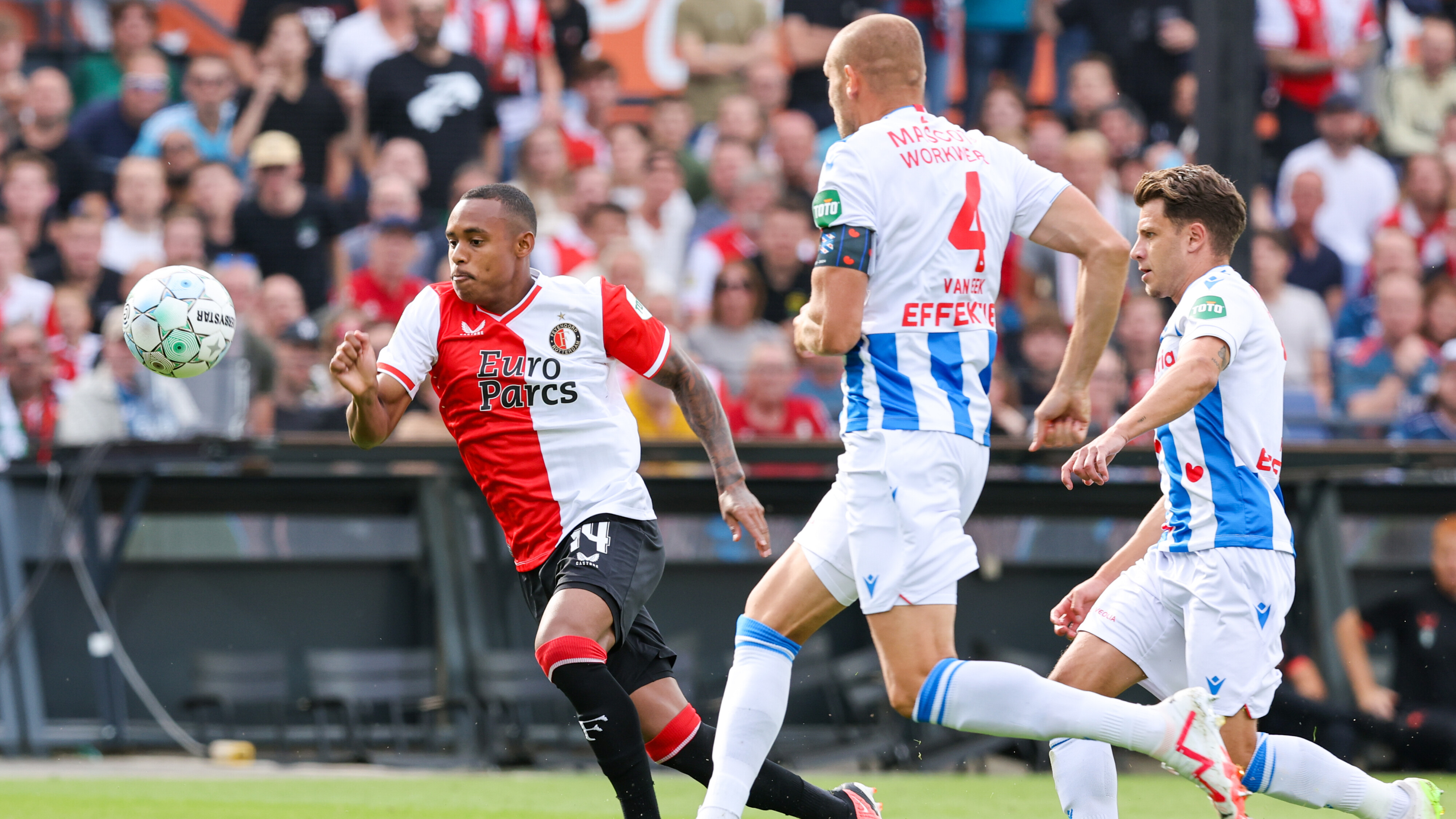 Hearrenfean wie earder dit seizoen kânsleas tsjin Feyenoord
