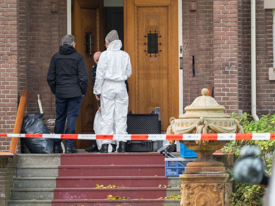 Forensisch onderzoek bij de villa in Kinderdijk