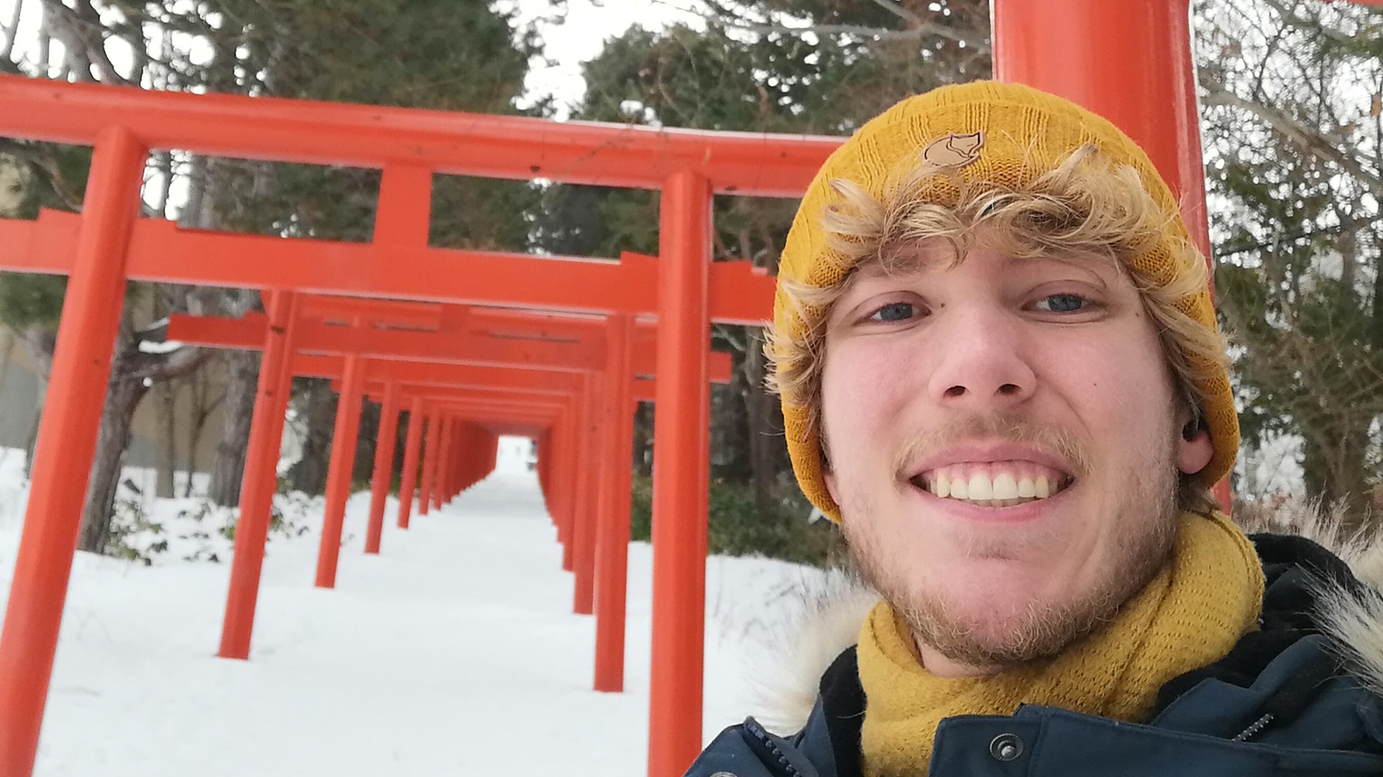Ljouwerter Bas rint staazje yn Japan: "Ik ben een bezienswaardigheid"