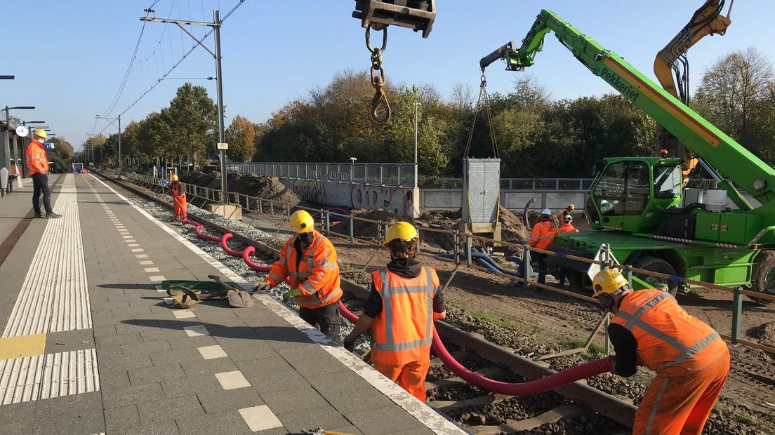 Verbouw station Emmen naar dubbelspoor begonnen (Rechten: Serge Vinkenvleugel/RTV Drenthe)