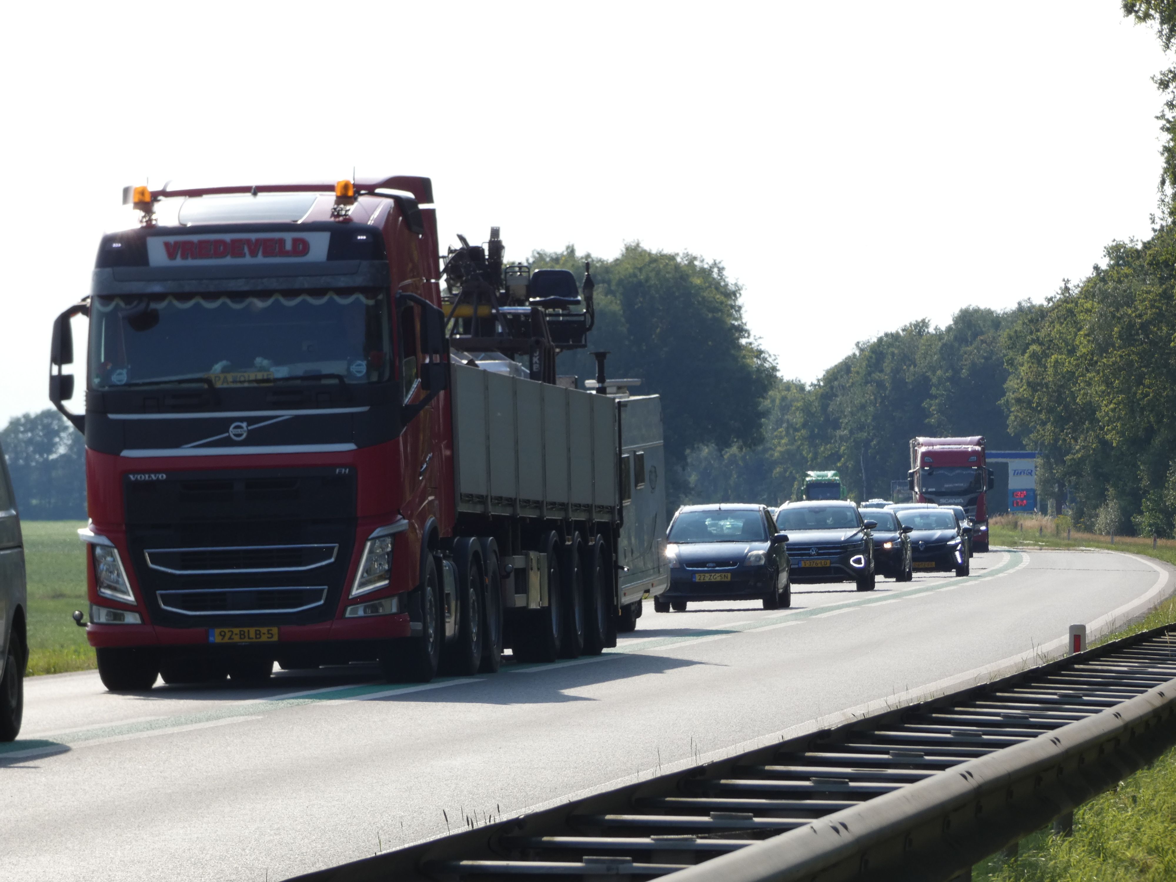 N381 bij Beilen afgesloten na ongeluk, file in beide richtingen. N381 bij Beilen afgesloten na ongeluk, file in beide richtingen.