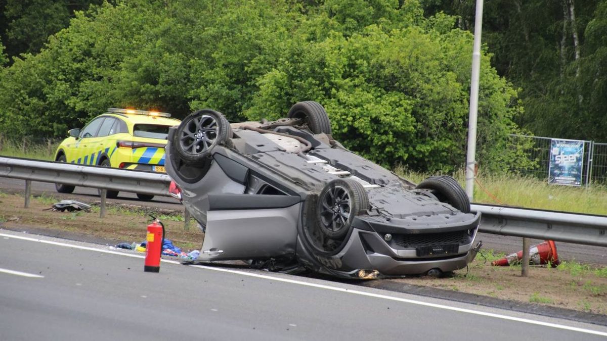 Twee ongevallen op snelweg: meerdere auto's botsen