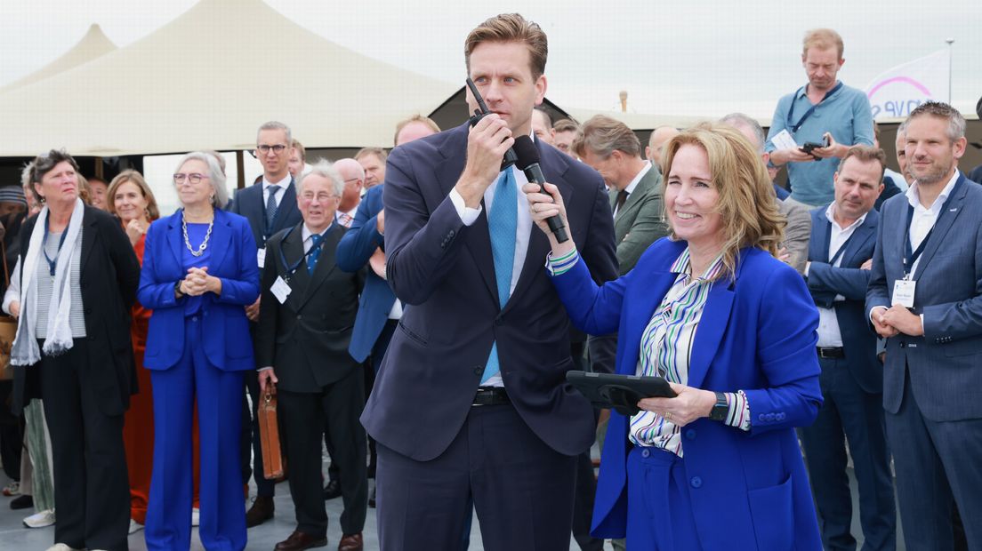 Minister Karremans bij de opening van het nieuwe gemaal