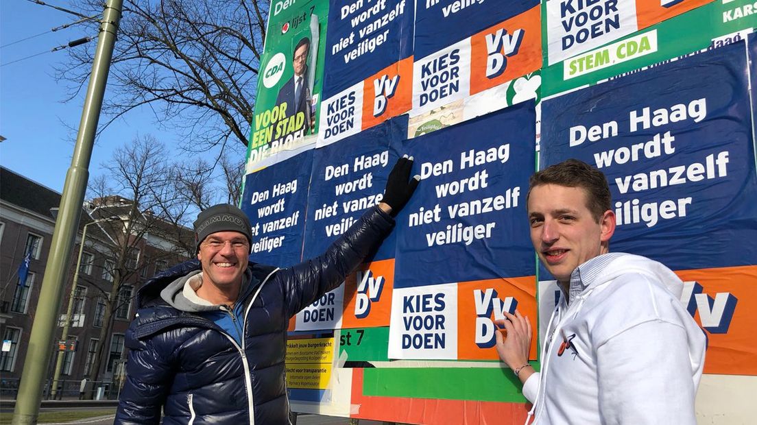 VVD zet Rutte in tijdens plakoorlog