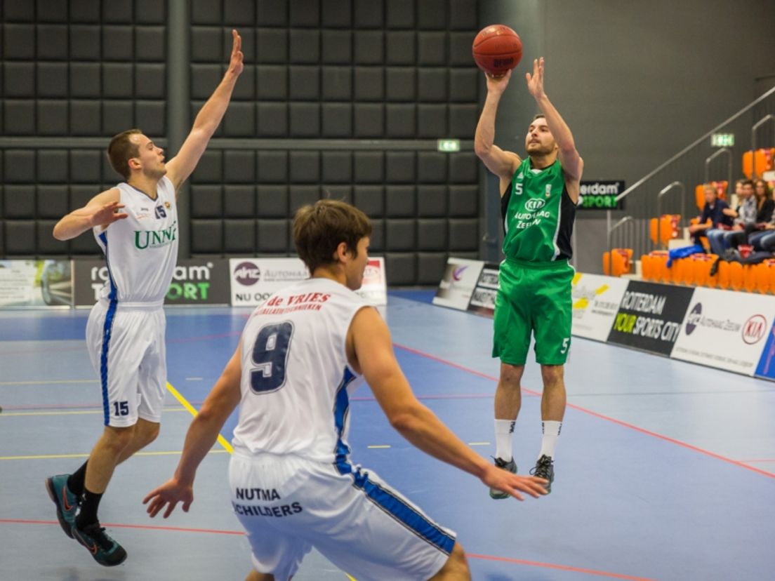 Bij basketbal loopt de tijd af