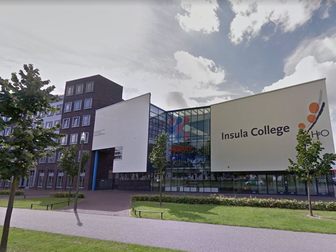 Het Insula College op het Leerpark in Dordrecht | Bron: Google Streetview