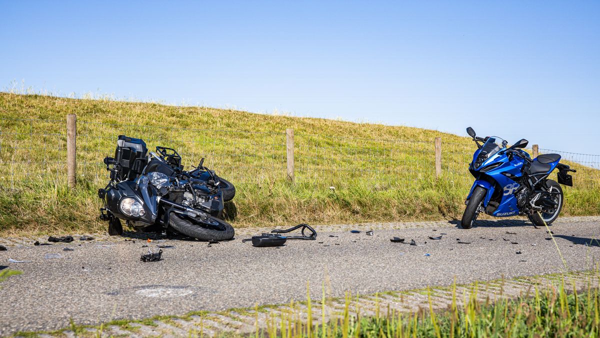 Mobiele flitspaal weer terug in Heerenveen | Landbouwvoertuig in schuur Minnertsga uitgebrand
