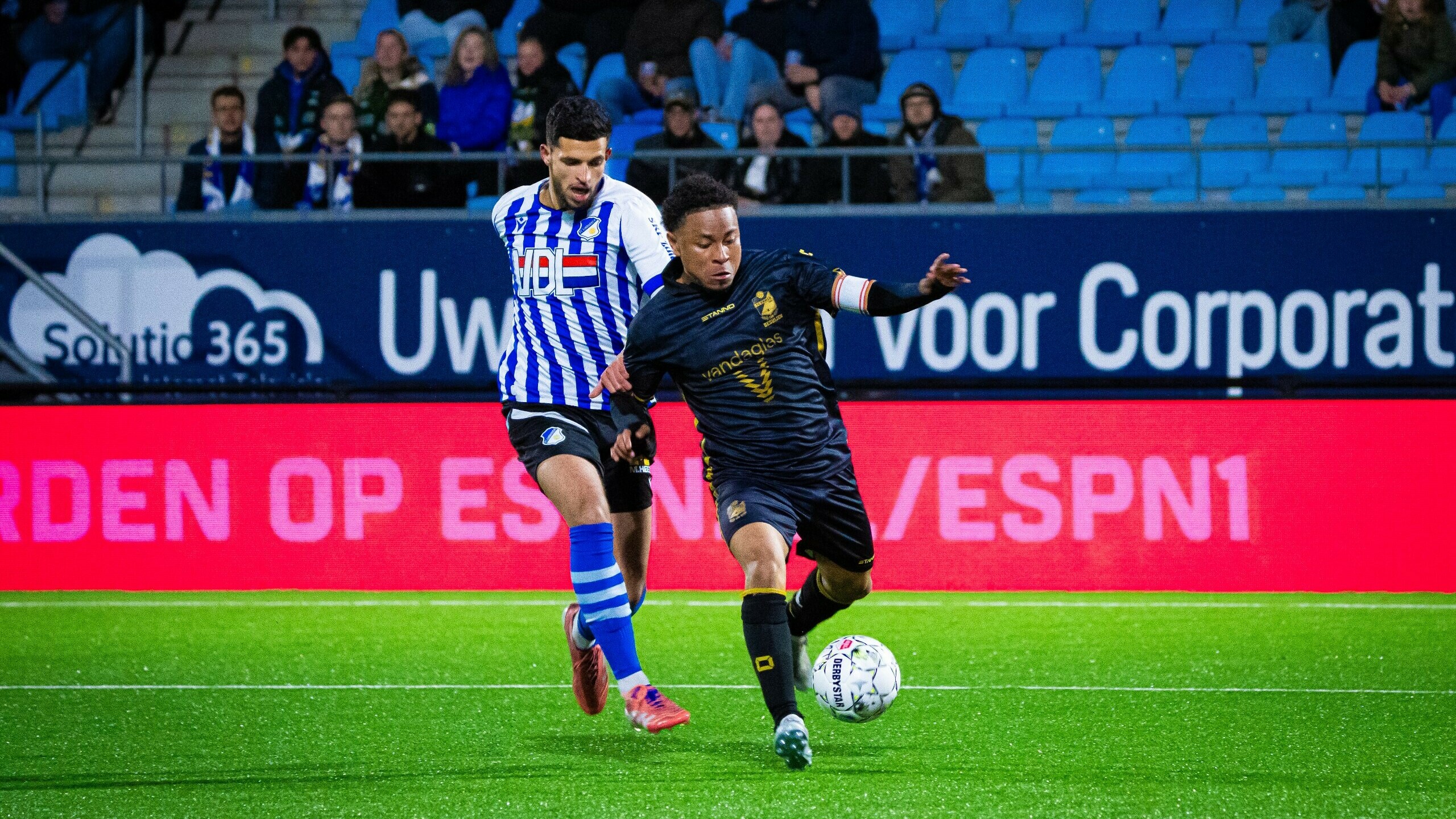 Seizoen FC Emmen zo goed als voorbij na nederlaag tegen FC Eindhoven