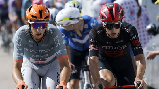 Pluimers sprint naar vijfde plek in opwindende Touretappe Home