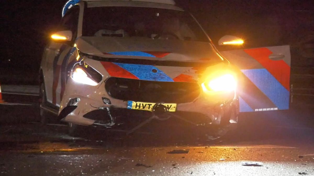 Video: politieauto betrokken bij ongeval in Sint Joost