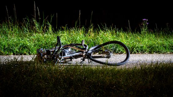 Fietser om het leven gekomen door aanrijding met lijnbus. Fietser om het leven gekomen door aanrijding met lijnbus.