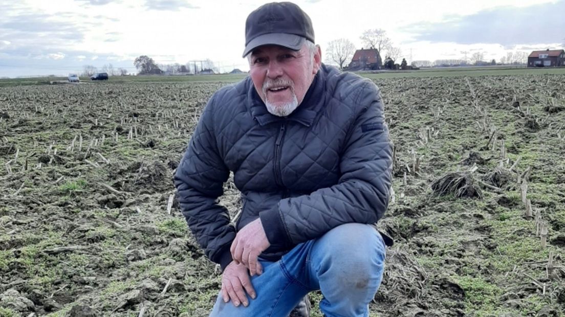 Bertus Busweiler bij eerste kievitsei in Kampen