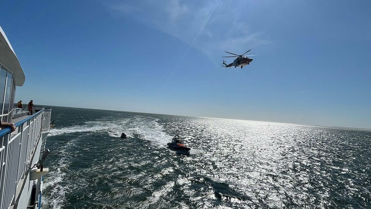 KNRM ingezet voor medische evacuatie vanaf veerboot naar Terschelling