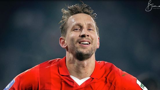 Luuk de Jong zwaar geblesseerd • Van Eck zoekt sponsoren