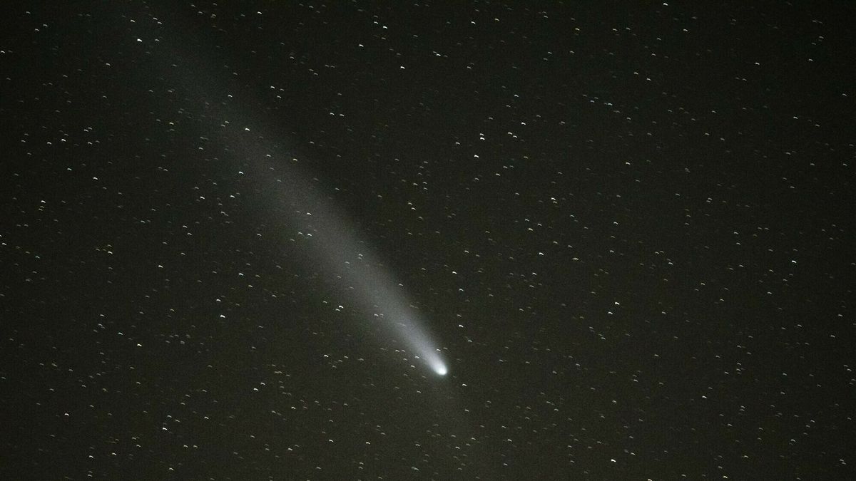 Indrukwekkende komeet in Westkapelle te zien dankzij sterrenwacht: 'Hij lijkt zo dichtbij'