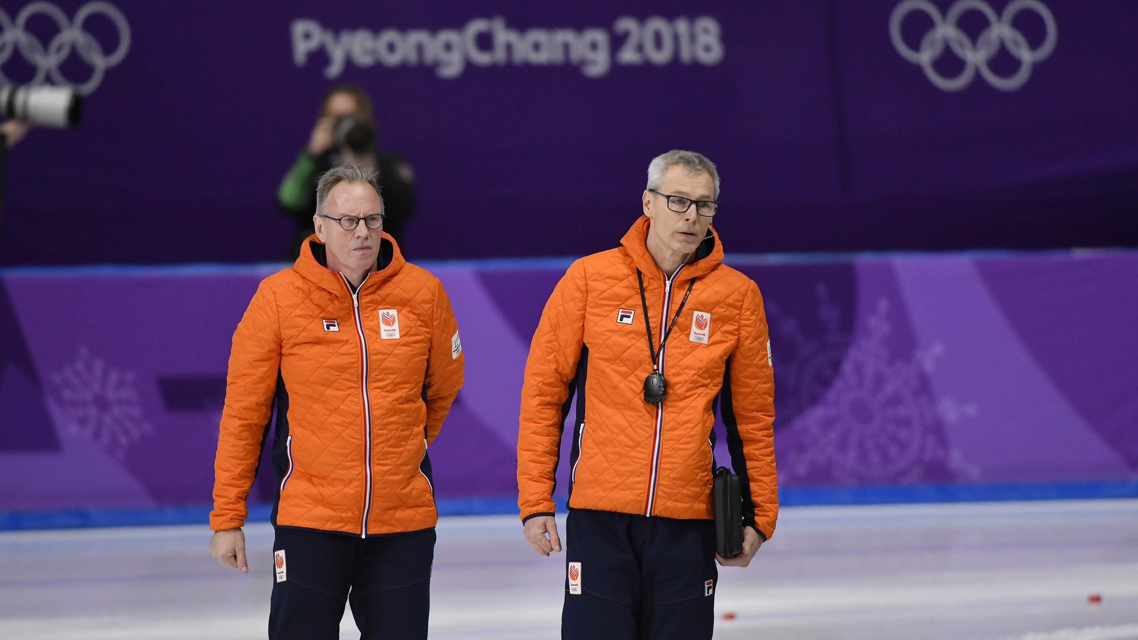 Bûnscoach Geert Kuiper (links) yn 2018 op de Olympyske Spelen mei Arie Koops