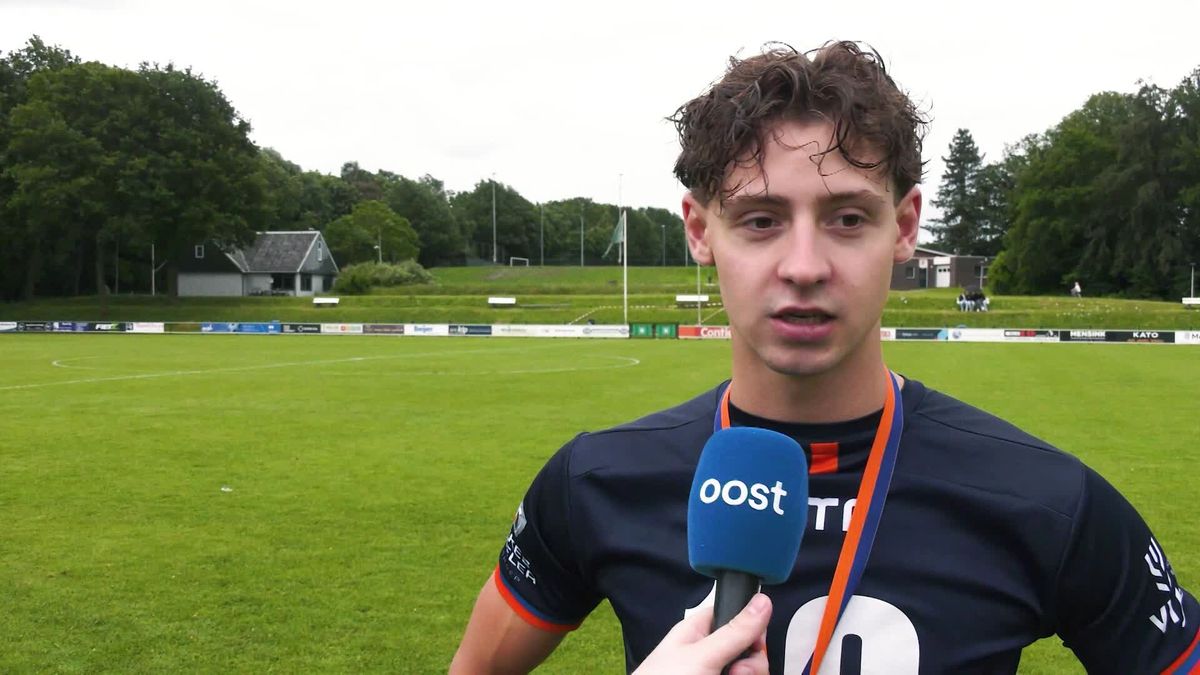Marijn Scholtens na de promotie van SV Losser naar de 1e klasse