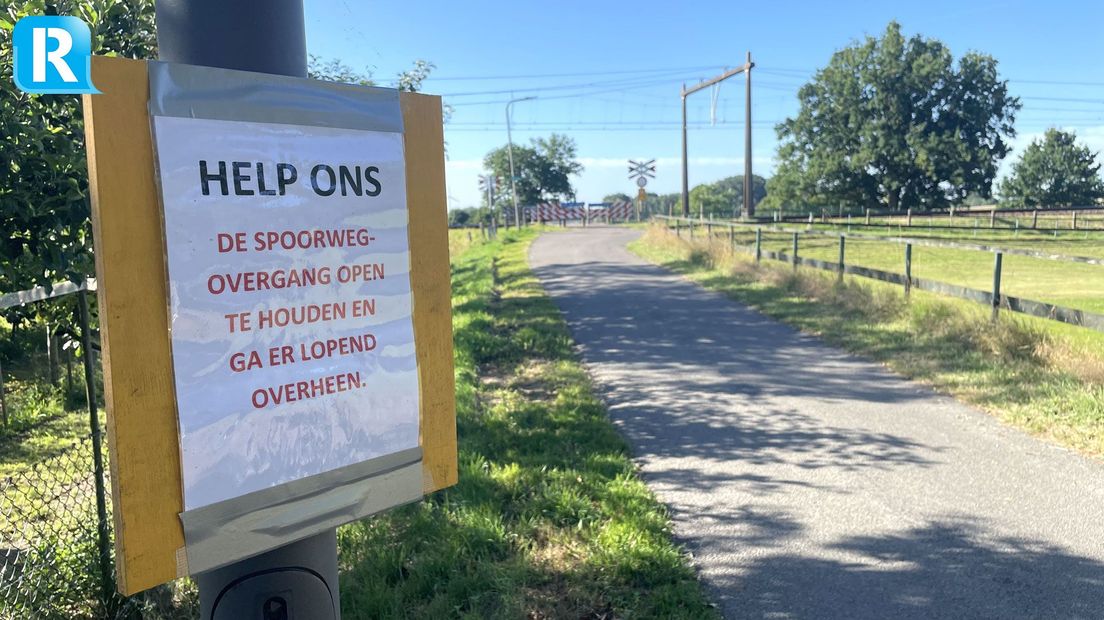 Buurtbewoners Lentsesteeg vertrouwen gemeente en Prorail niet