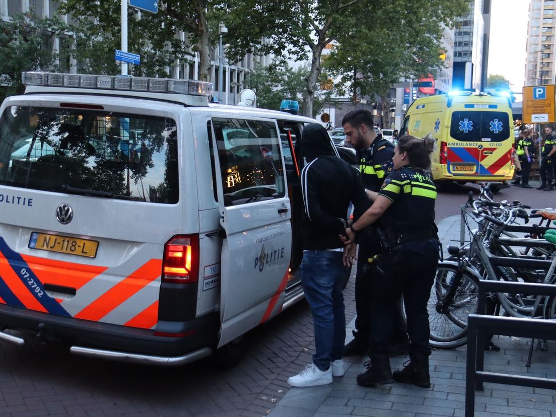 Steekpartijen Stadhuisplein en Karel Doormanstraat Rotterdam